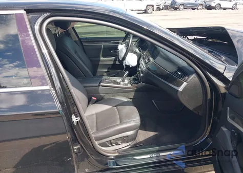 2013 BMW 528 I z USA, uszkodzony, nr VIN WBAXG5C56DD234119